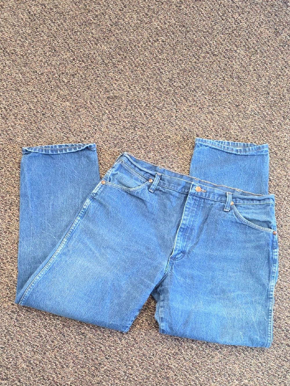 Vinttage Wrangler 13MWZ Cowboy Cut jeans Made in the USA Of 100% Cotton 36x30